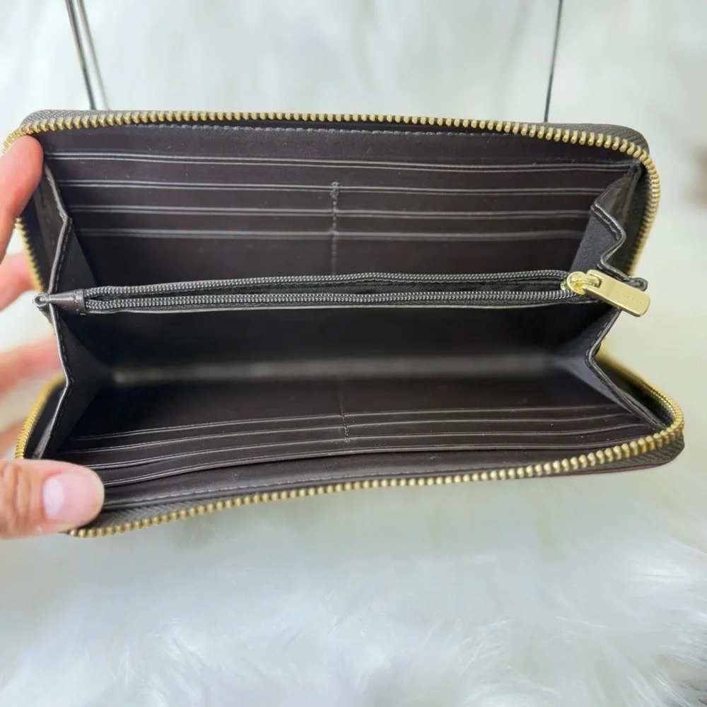 Coach Black and Tan Signature Wallet